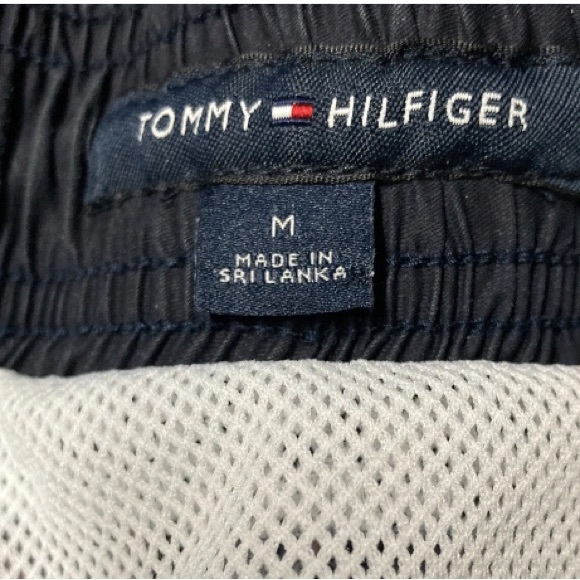 Men’s Tommy Hilfiger Medium Red and Blue Swim Trunks PreOwned - Picture 3 of 7